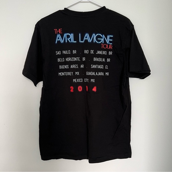 The Avril Lavigne Tour t-shirt 2014 - Picture 2 of 4